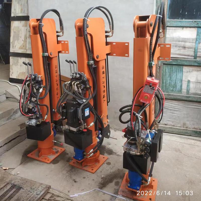 抚顺县重汽蓝牌随车吊 3.2吨 国六动力强 液压驱动 农用自卸起重机