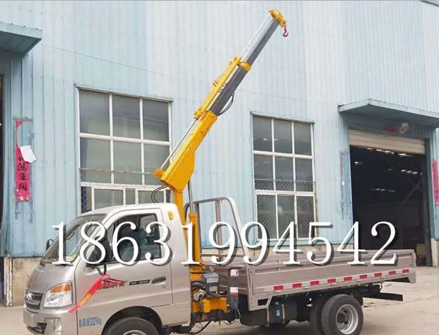 抚顺县随车吊机起重机货车安装液压吊机价格油压随车吊车间车载随车吊机