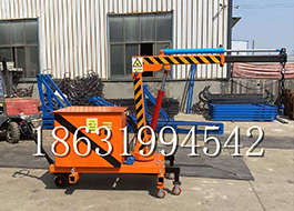 抚顺县随车吊机起重机货车安装液压吊机价格油压随车吊车间车载随车吊机